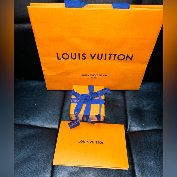 Brand New! Louis Vuitton Brass Monogram Engraved Nanogram Ring M Palladium - Picture 9 of 9